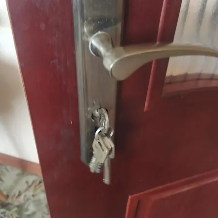 Separate In Private Flat דירה *